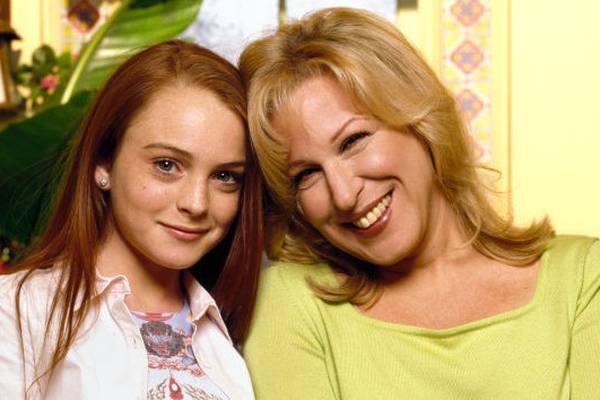 Bette Midler talks "flop" of a sitcom, says she should have sued Lindsay Lohan for leaving